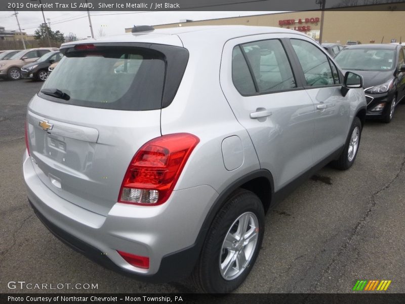 Silver Ice Metallic / Jet Black 2019 Chevrolet Trax LS AWD