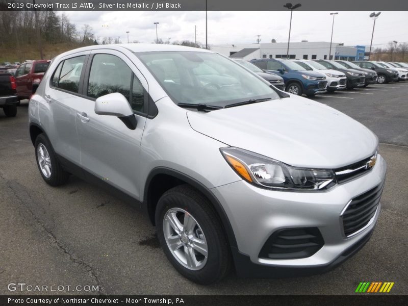 Silver Ice Metallic / Jet Black 2019 Chevrolet Trax LS AWD