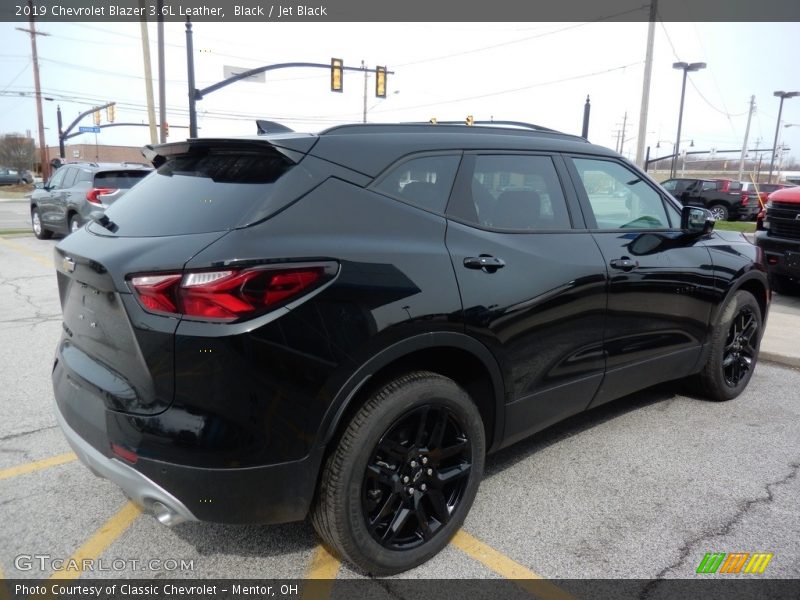 Black / Jet Black 2019 Chevrolet Blazer 3.6L Leather