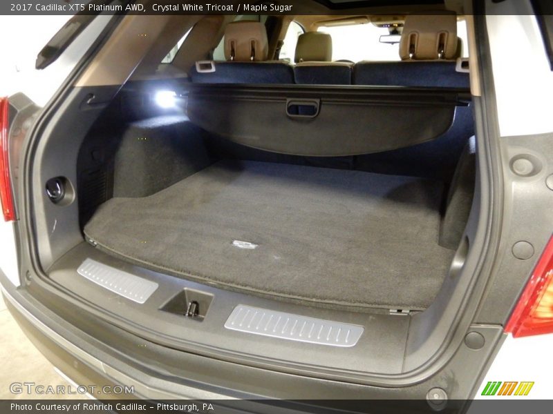Crystal White Tricoat / Maple Sugar 2017 Cadillac XT5 Platinum AWD