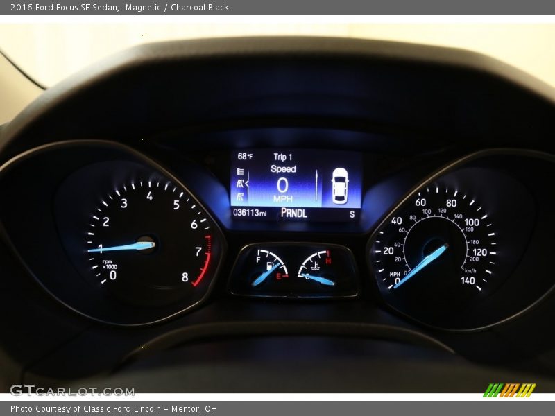 Magnetic / Charcoal Black 2016 Ford Focus SE Sedan
