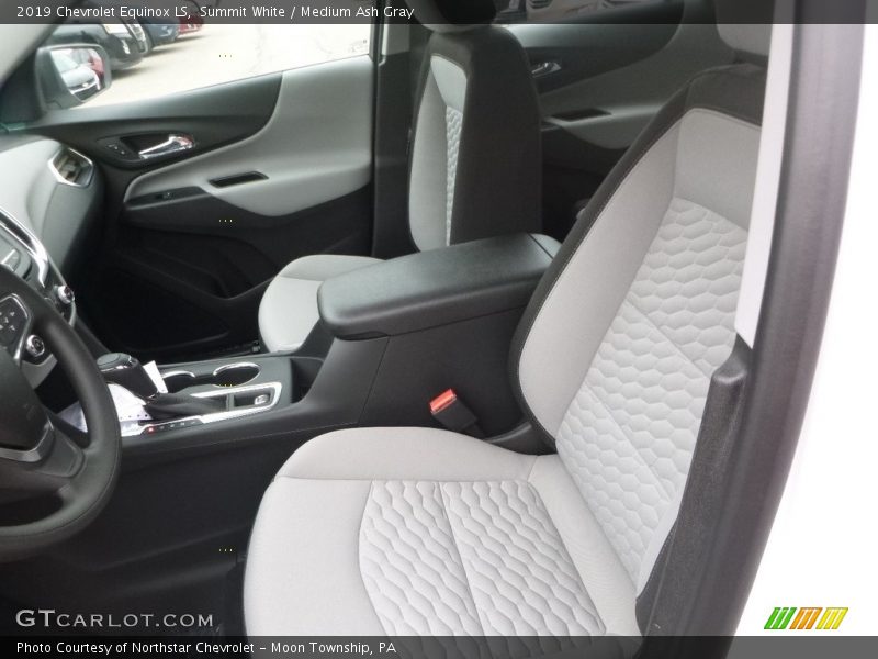 Summit White / Medium Ash Gray 2019 Chevrolet Equinox LS