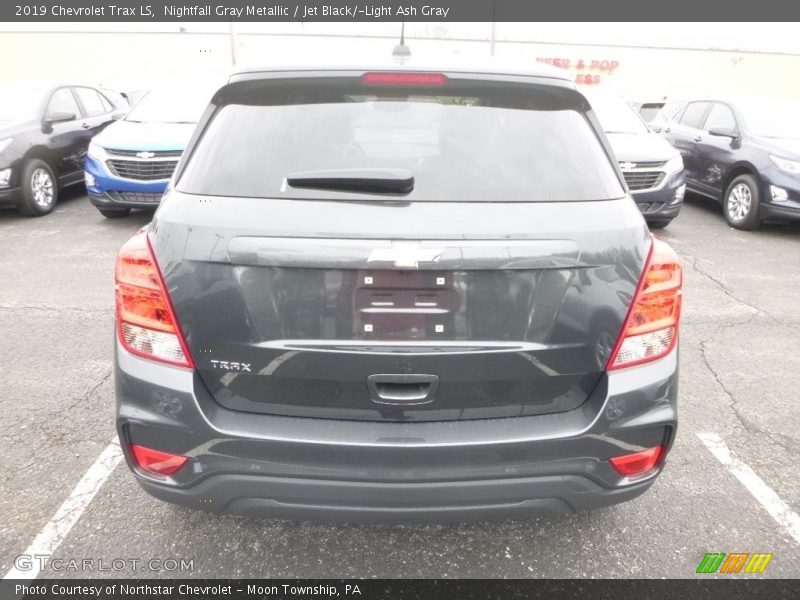 Nightfall Gray Metallic / Jet Black/­Light Ash Gray 2019 Chevrolet Trax LS