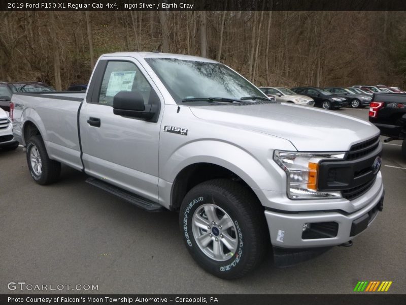 Front 3/4 View of 2019 F150 XL Regular Cab 4x4
