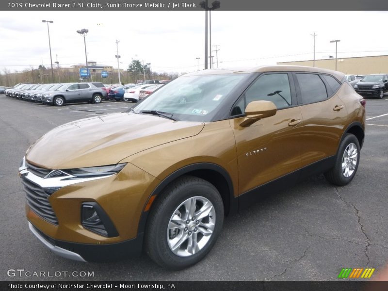 Front 3/4 View of 2019 Blazer 2.5L Cloth