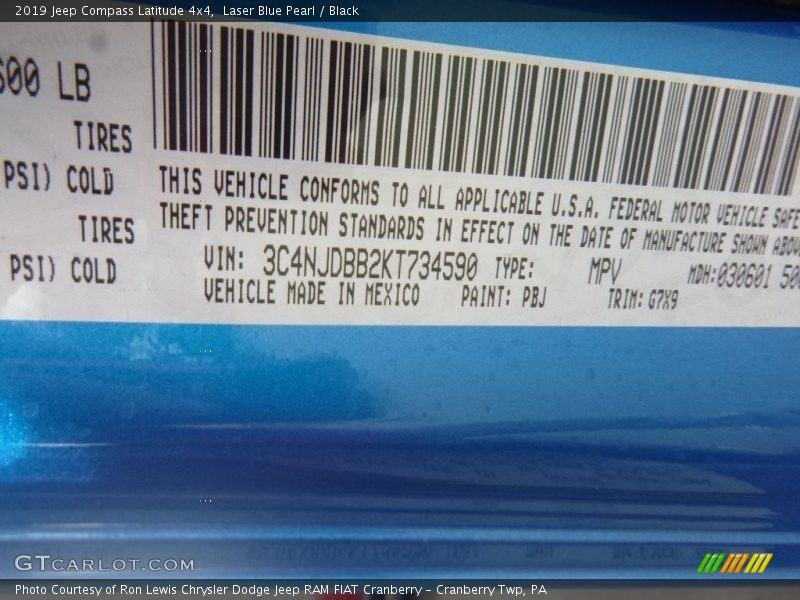 Laser Blue Pearl / Black 2019 Jeep Compass Latitude 4x4