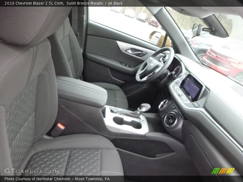 Sunlit Bronze Metallic / Jet Black 2019 Chevrolet Blazer 2.5L Cloth