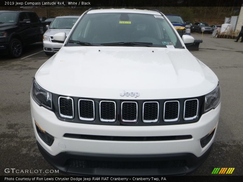 White / Black 2019 Jeep Compass Latitude 4x4