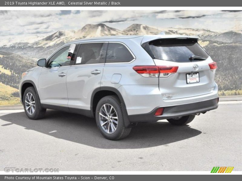 Celestial Silver Metallic / Black 2019 Toyota Highlander XLE AWD