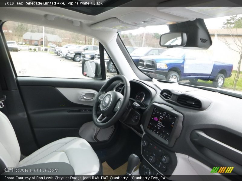 Alpine White / Black 2019 Jeep Renegade Limited 4x4