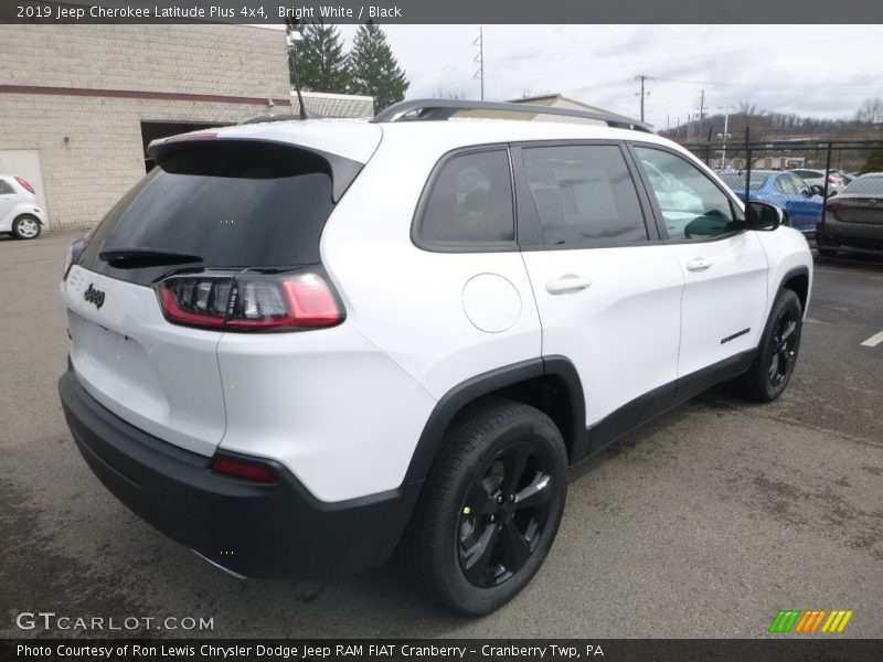 Bright White / Black 2019 Jeep Cherokee Latitude Plus 4x4