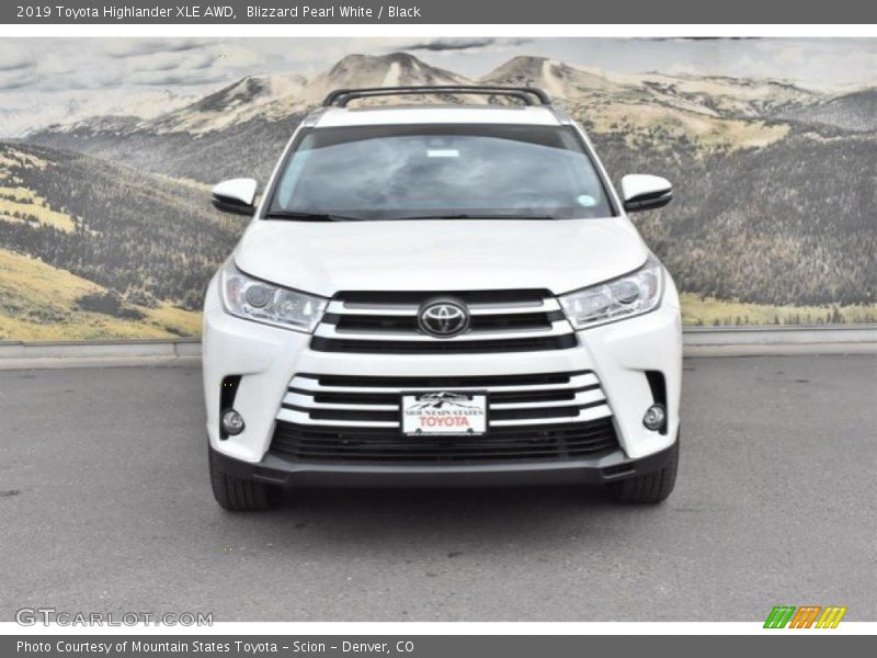 Blizzard Pearl White / Black 2019 Toyota Highlander XLE AWD