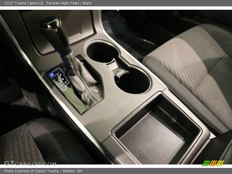 Parisian Night Pearl / Black 2017 Toyota Camry LE
