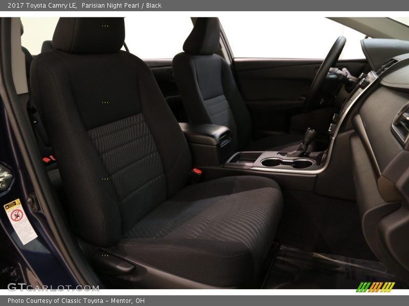 Parisian Night Pearl / Black 2017 Toyota Camry LE