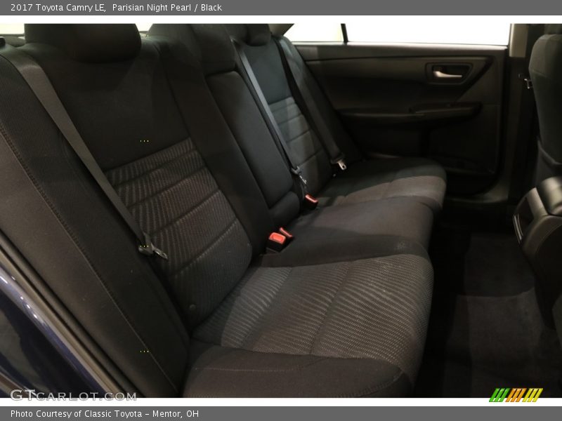Parisian Night Pearl / Black 2017 Toyota Camry LE