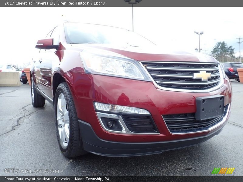 Siren Red Tintcoat / Ebony 2017 Chevrolet Traverse LT