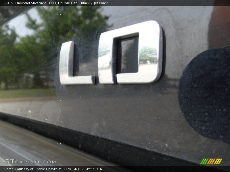  2019 Silverado LD LT Double Cab Logo