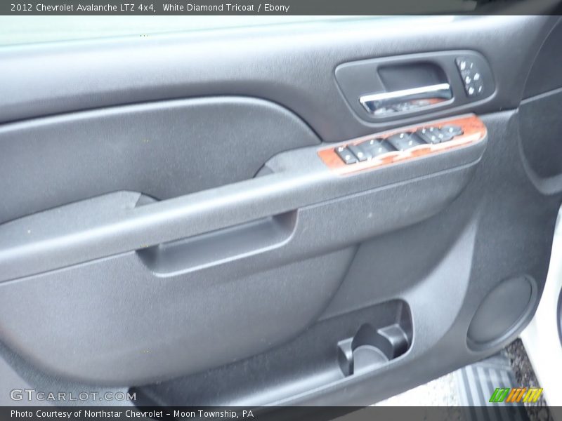 White Diamond Tricoat / Ebony 2012 Chevrolet Avalanche LTZ 4x4