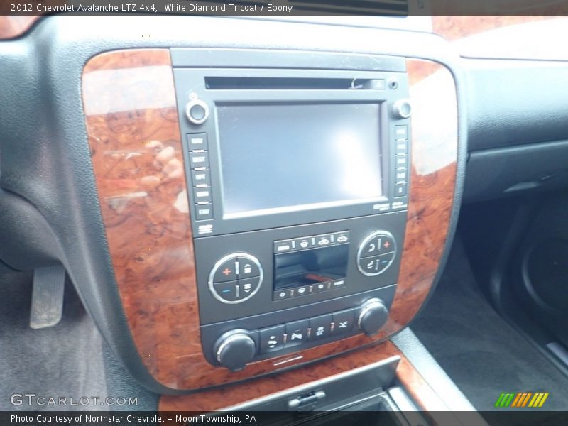 White Diamond Tricoat / Ebony 2012 Chevrolet Avalanche LTZ 4x4