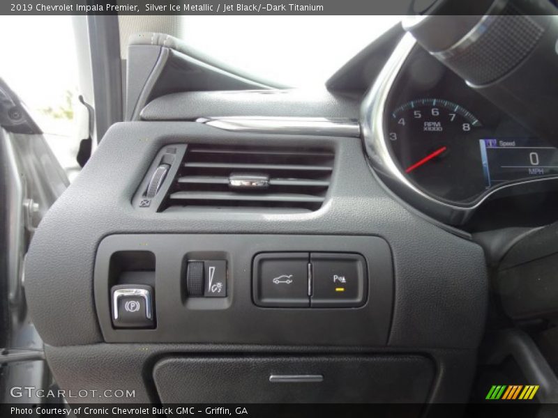 Silver Ice Metallic / Jet Black/­Dark Titanium 2019 Chevrolet Impala Premier