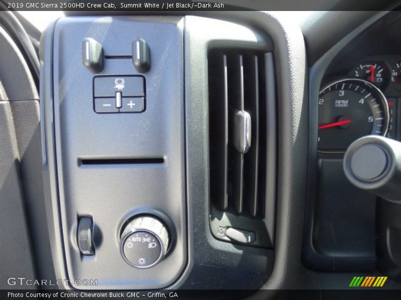 Summit White / Jet Black/­Dark Ash 2019 GMC Sierra 2500HD Crew Cab