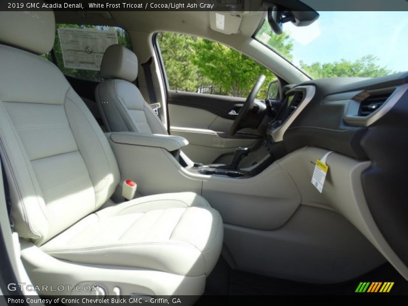 White Frost Tricoat / Cocoa/Light Ash Gray 2019 GMC Acadia Denali