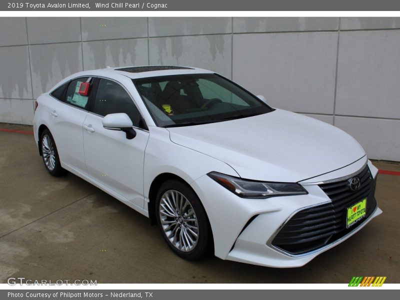 Wind Chill Pearl / Cognac 2019 Toyota Avalon Limited