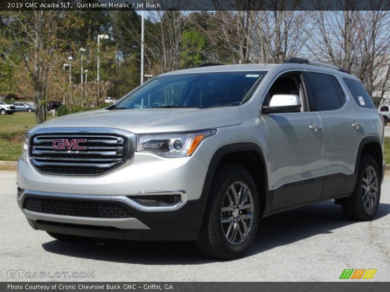 Front 3/4 View of 2019 Acadia SLT