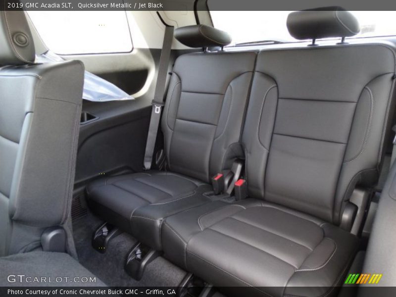 Quicksilver Metallic / Jet Black 2019 GMC Acadia SLT