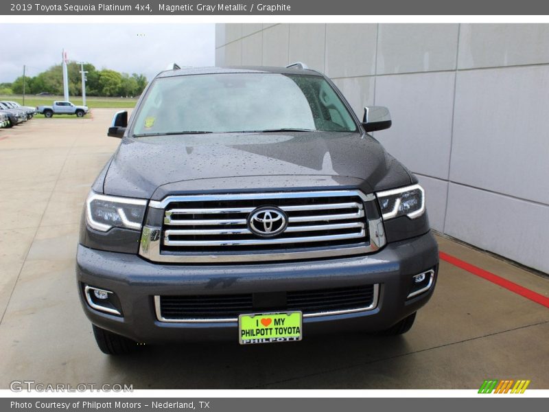 Magnetic Gray Metallic / Graphite 2019 Toyota Sequoia Platinum 4x4