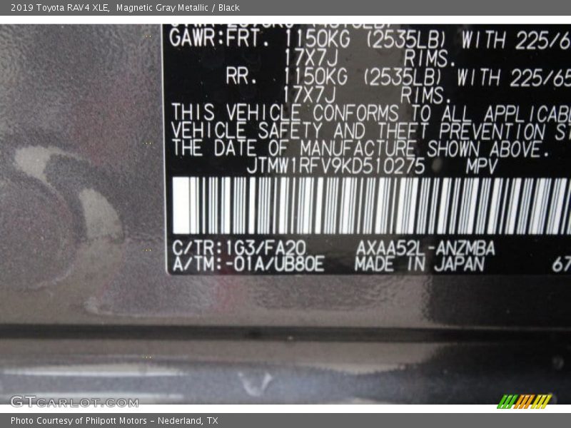 Magnetic Gray Metallic / Black 2019 Toyota RAV4 XLE