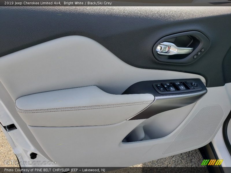 Bright White / Black/Ski Grey 2019 Jeep Cherokee Limited 4x4
