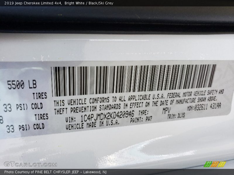 Bright White / Black/Ski Grey 2019 Jeep Cherokee Limited 4x4