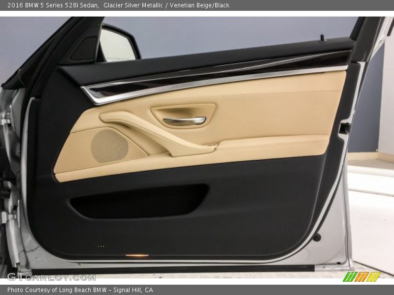 Glacier Silver Metallic / Venetian Beige/Black 2016 BMW 5 Series 528i Sedan