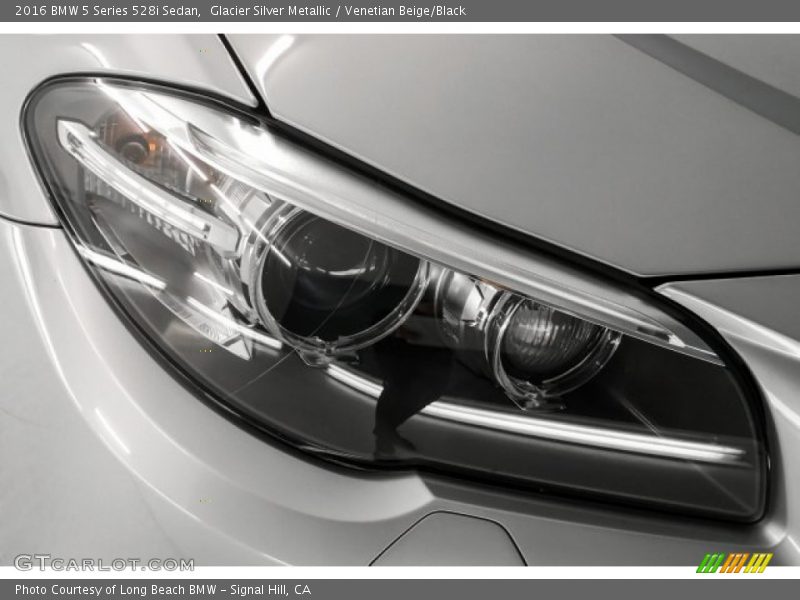 Glacier Silver Metallic / Venetian Beige/Black 2016 BMW 5 Series 528i Sedan