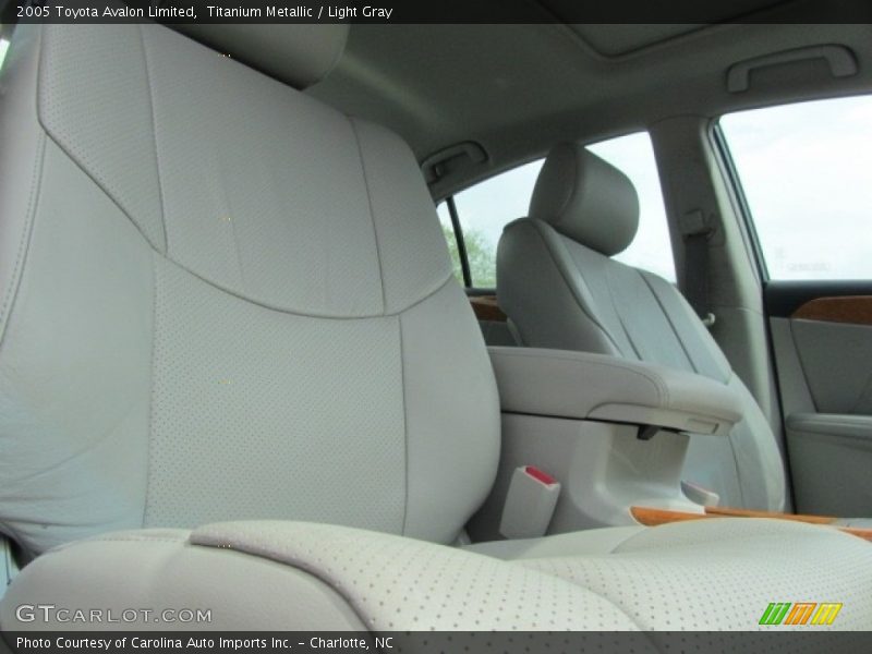 Titanium Metallic / Light Gray 2005 Toyota Avalon Limited