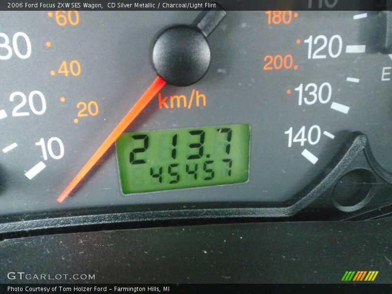 CD Silver Metallic / Charcoal/Light Flint 2006 Ford Focus ZXW SES Wagon