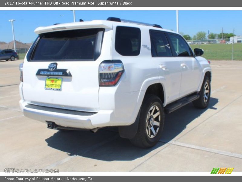 Super White / Black 2017 Toyota 4Runner TRD Off-Road Premium 4x4