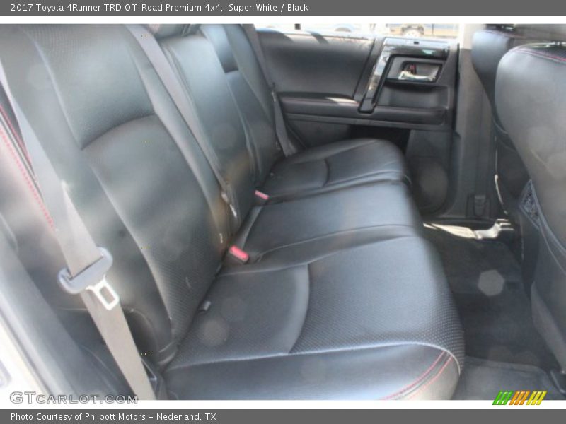 Super White / Black 2017 Toyota 4Runner TRD Off-Road Premium 4x4