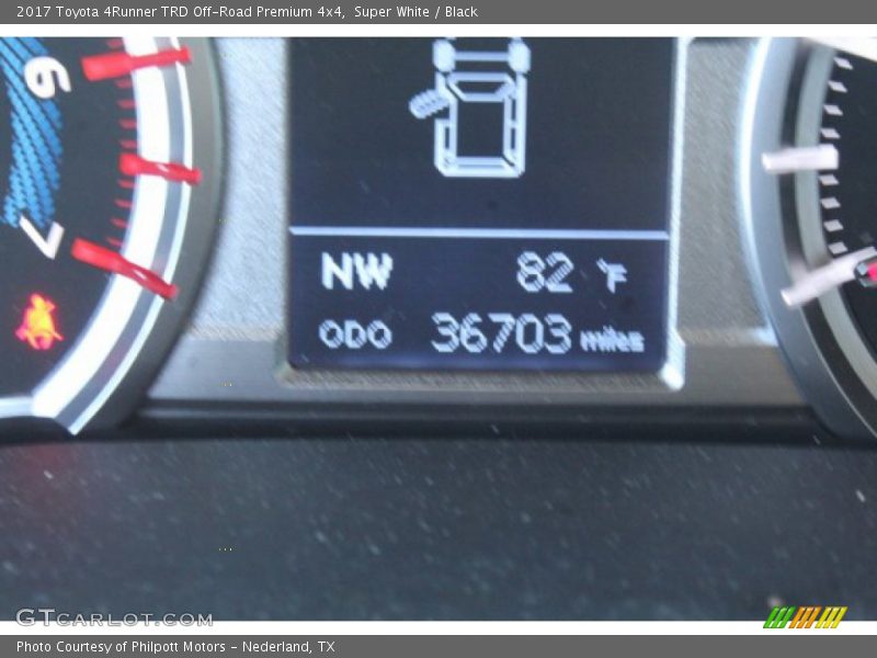 Super White / Black 2017 Toyota 4Runner TRD Off-Road Premium 4x4