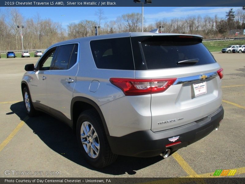 Silver Ice Metallic / Jet Black 2019 Chevrolet Traverse LS AWD