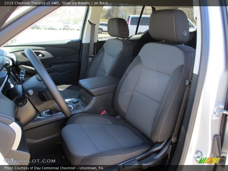Silver Ice Metallic / Jet Black 2019 Chevrolet Traverse LS AWD