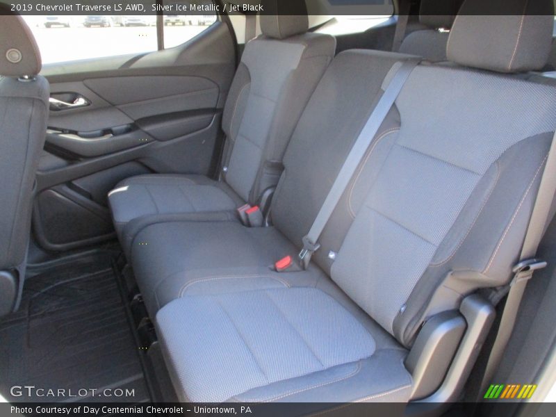 Silver Ice Metallic / Jet Black 2019 Chevrolet Traverse LS AWD