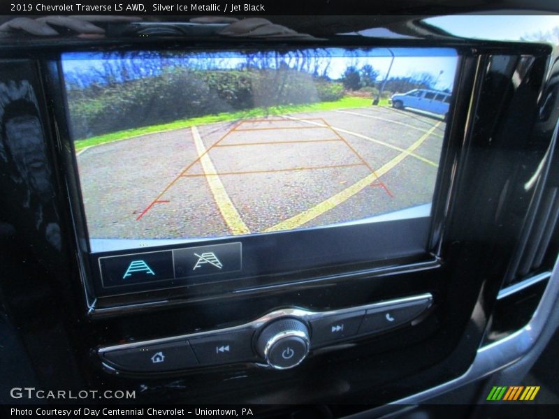 Silver Ice Metallic / Jet Black 2019 Chevrolet Traverse LS AWD