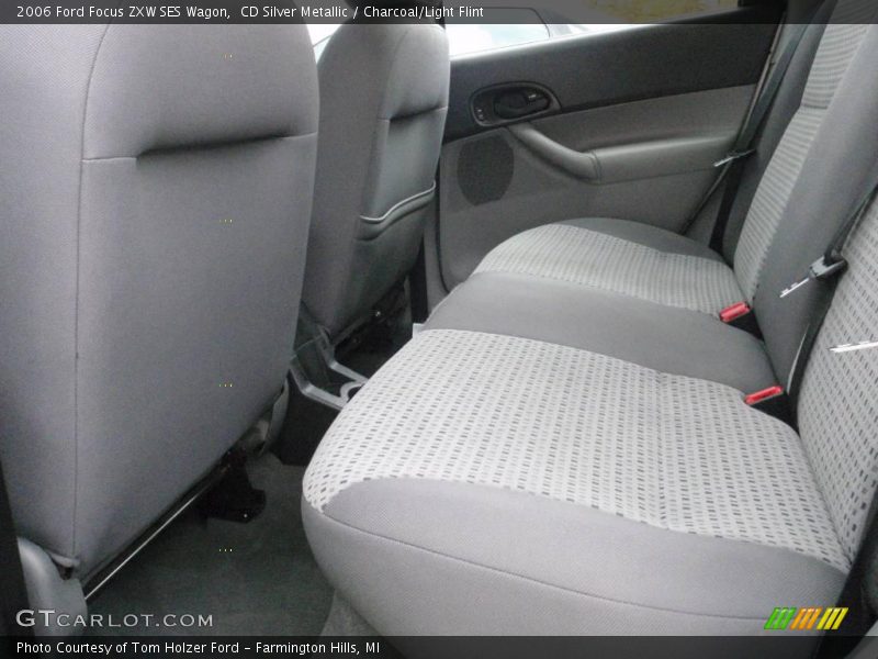 CD Silver Metallic / Charcoal/Light Flint 2006 Ford Focus ZXW SES Wagon