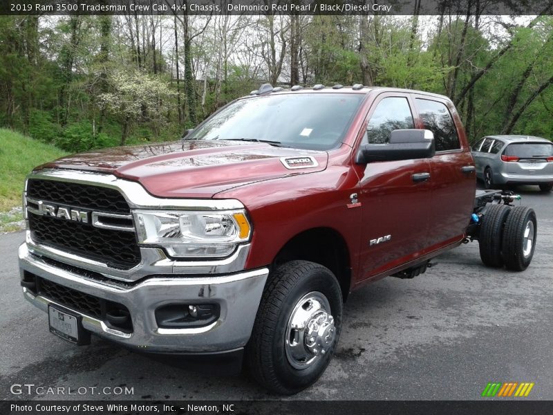 Front 3/4 View of 2019 3500 Tradesman Crew Cab 4x4 Chassis