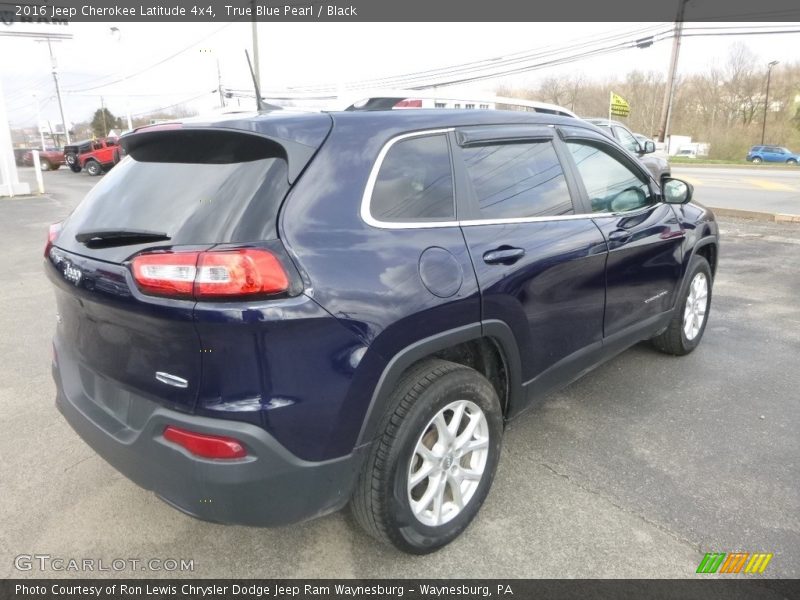 True Blue Pearl / Black 2016 Jeep Cherokee Latitude 4x4