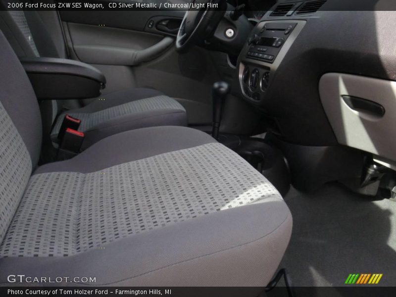 CD Silver Metallic / Charcoal/Light Flint 2006 Ford Focus ZXW SES Wagon