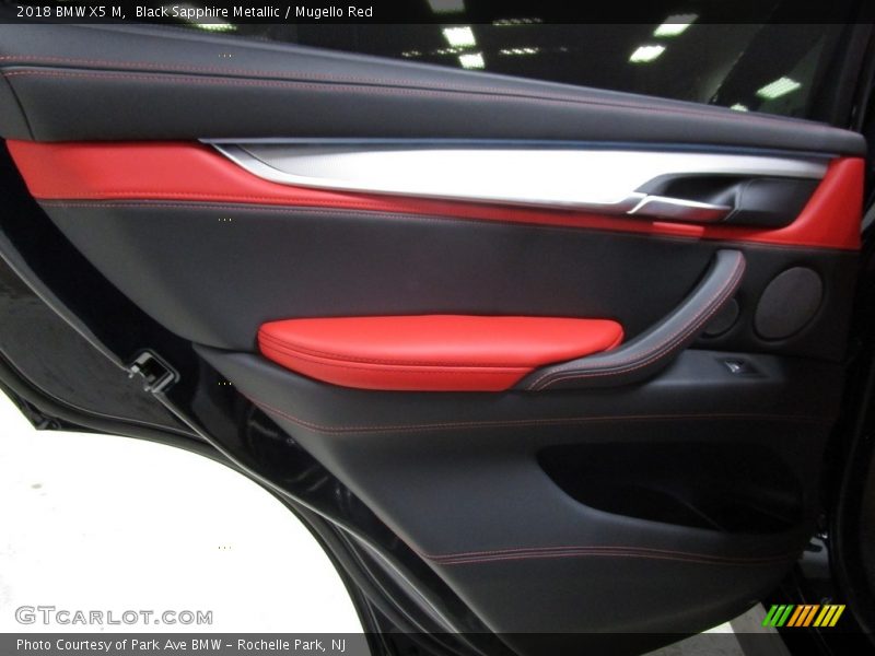 Black Sapphire Metallic / Mugello Red 2018 BMW X5 M