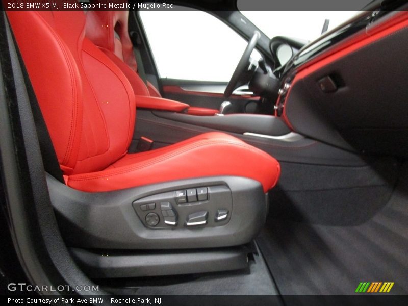Black Sapphire Metallic / Mugello Red 2018 BMW X5 M